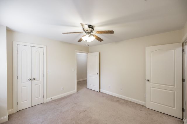 1074 Mansker Farm Blvd, Hendersonville, TN 37075