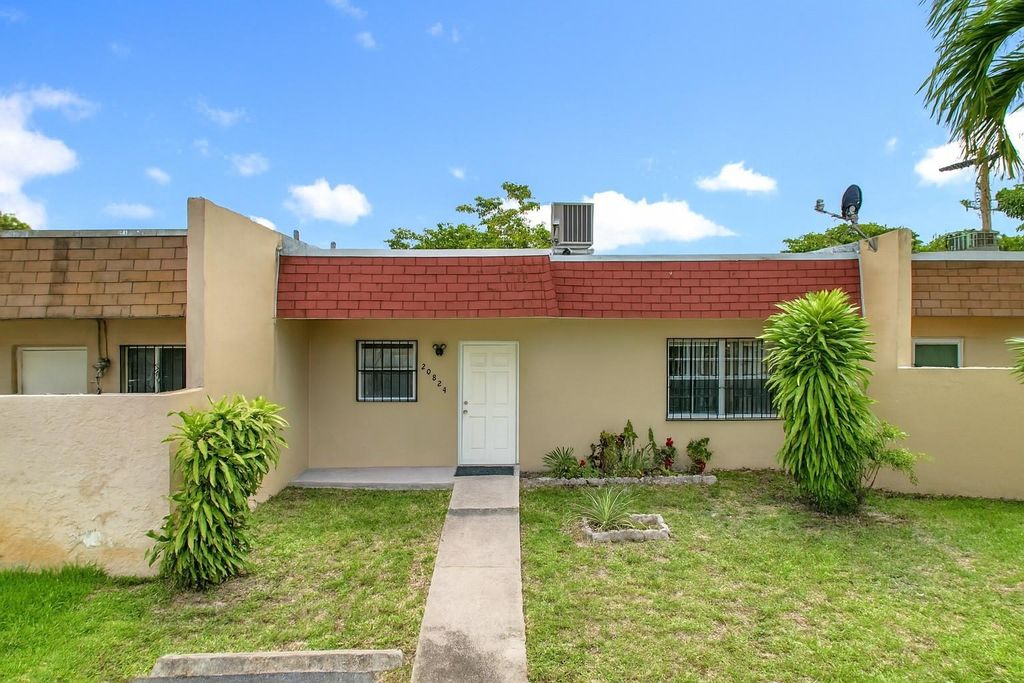 20824 NW 25th Ave 0, Miami Gardens, FL 33056