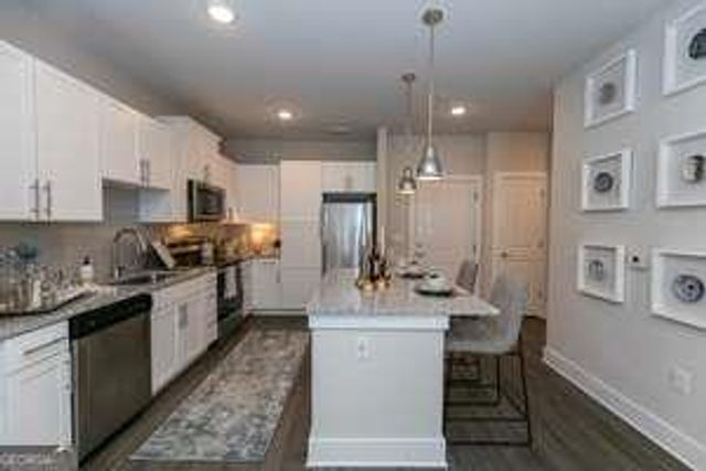 2375 Main Street 302, Duluth, GA 30097