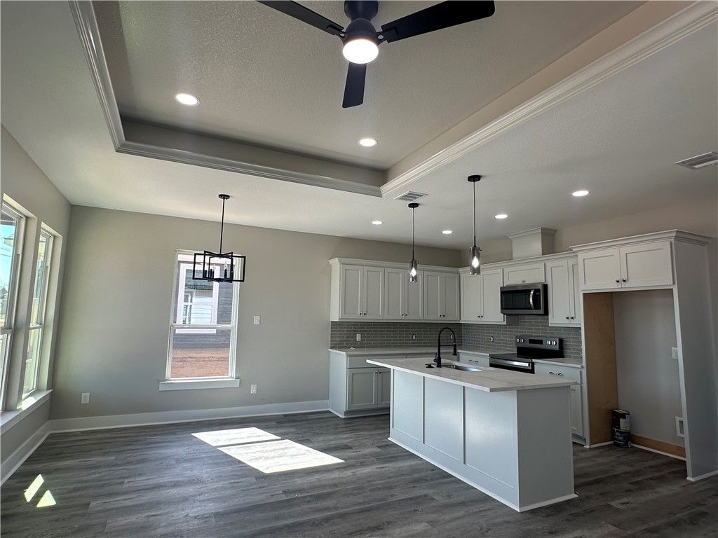 1516 DANSBY Street, Bryan, TX 77803 — photo 5