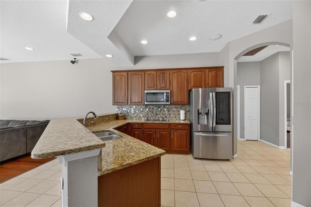 209 FOREST BREEZE AVENUE, Brandon, FL 33511