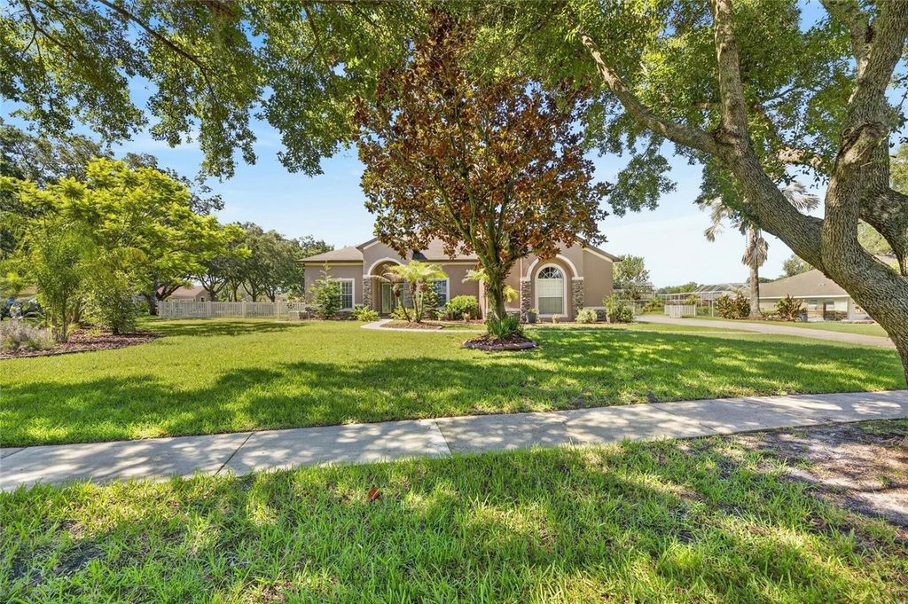 209 FOREST BREEZE AVENUE, Brandon, FL 33511