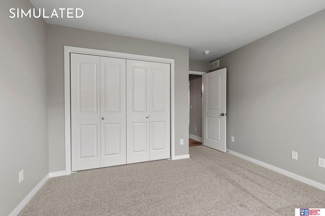 10520 Peter Street, Lincoln, NE 68516