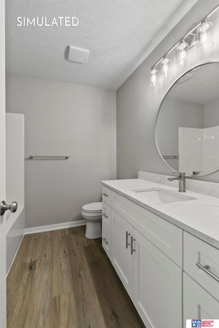10520 Peter Street, Lincoln, NE 68516