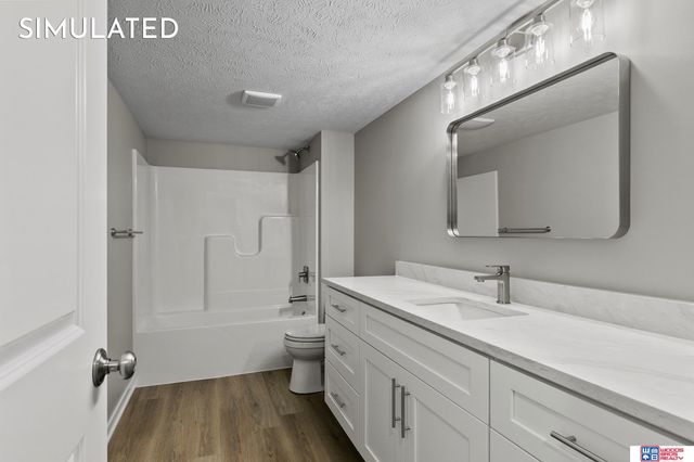 10520 Peter Street, Lincoln, NE 68516