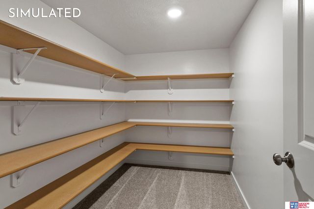 10520 Peter Street, Lincoln, NE 68516