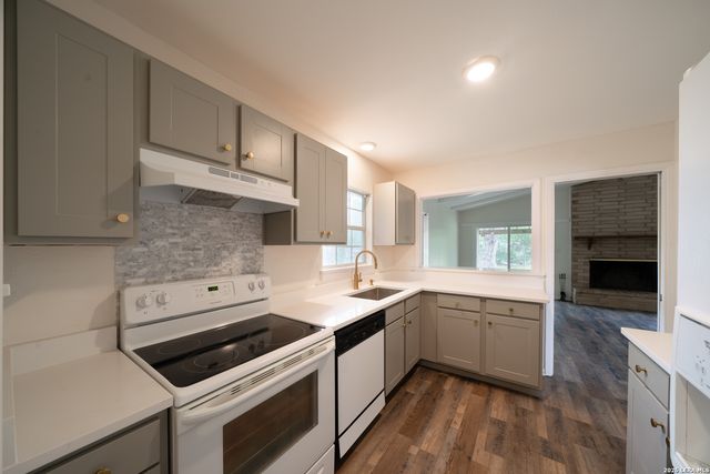 12714 Moss Hollow, Live Oak, TX 78233