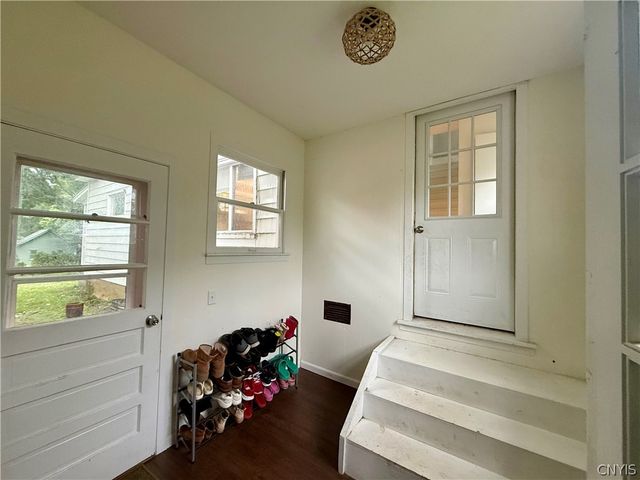 2 Phelps Avenue, New Hartford, NY 13413