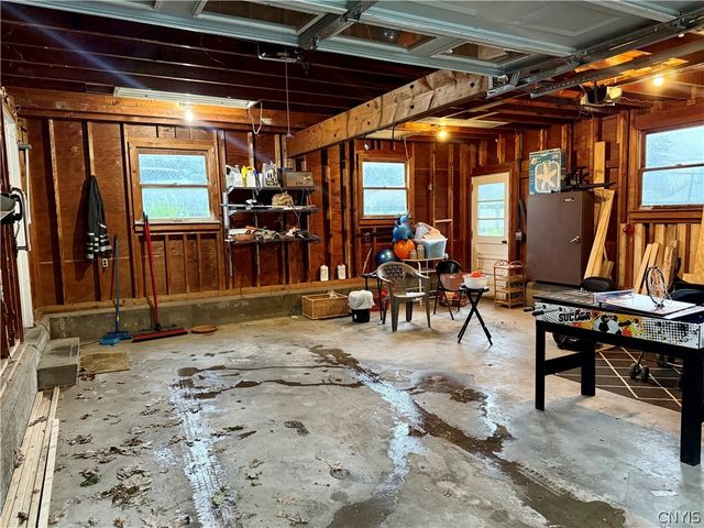 2 Phelps Avenue, New Hartford, NY 13413