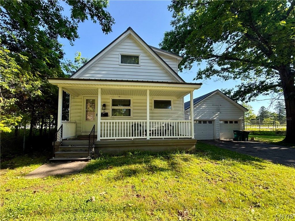 2 Phelps Avenue, New Hartford, NY 13413