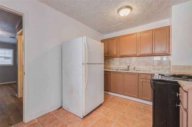 3513 Bloomfield Street, Houston, TX 77051