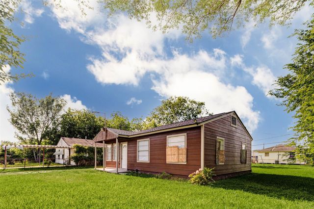 3513 Bloomfield Street, Houston, TX 77051