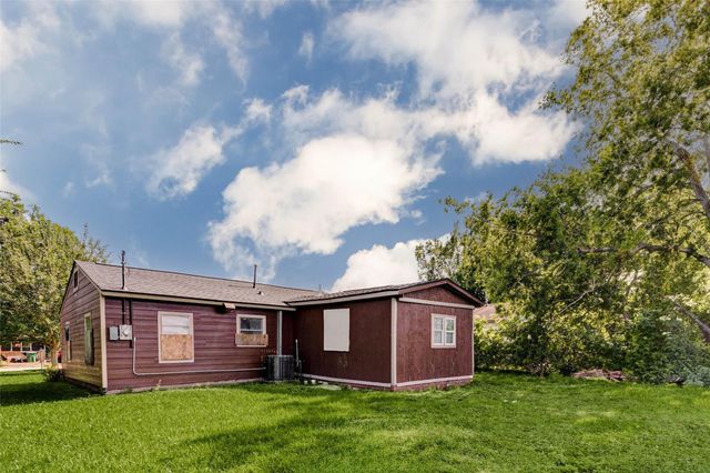 3513 Bloomfield Street, Houston, TX 77051