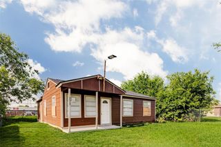 3513 Bloomfield Street, Houston, TX 77051