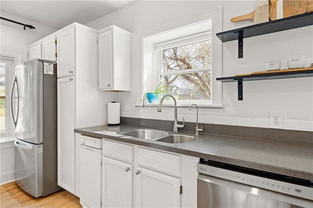 820 E 85th Street, Kansas City, MO 64131