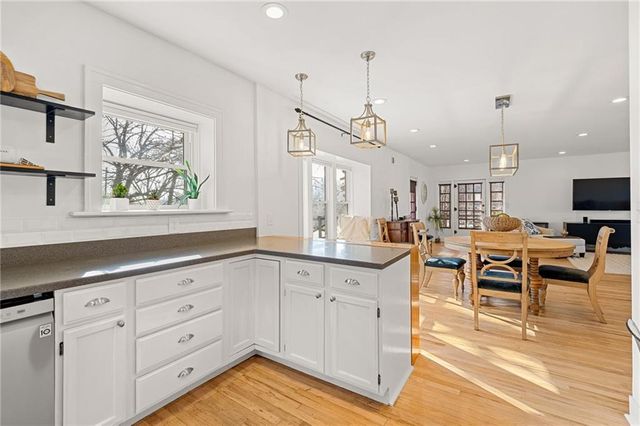 820 E 85th Street, Kansas City, MO 64131