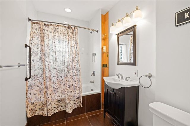 820 E 85th Street, Kansas City, MO 64131