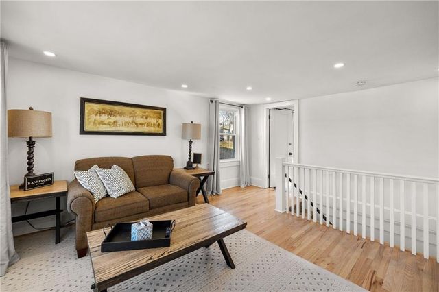 820 E 85th Street, Kansas City, MO 64131