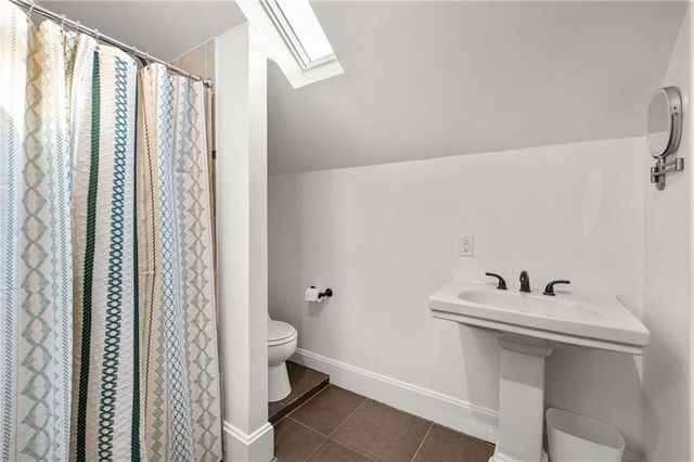 820 E 85th Street, Kansas City, MO 64131