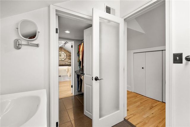 820 E 85th Street, Kansas City, MO 64131