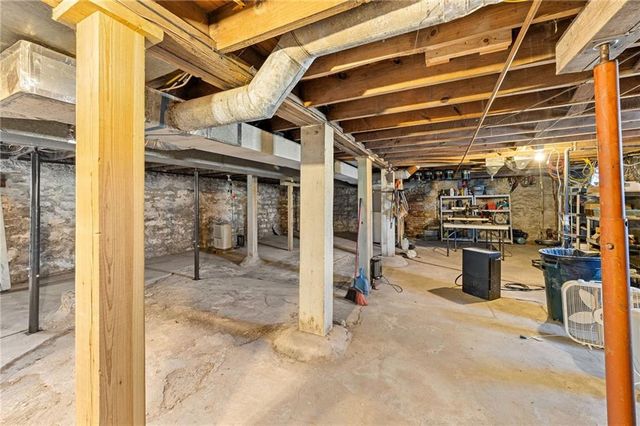 820 E 85th Street, Kansas City, MO 64131