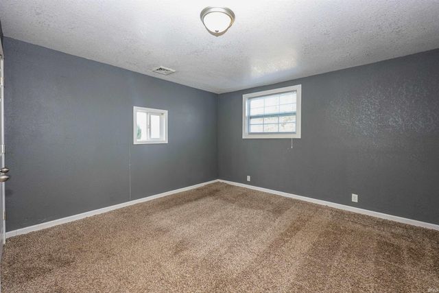 3914 Maple Grove Avenue, Fort Wayne, IN 46806