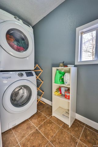 3914 Maple Grove Avenue, Fort Wayne, IN 46806