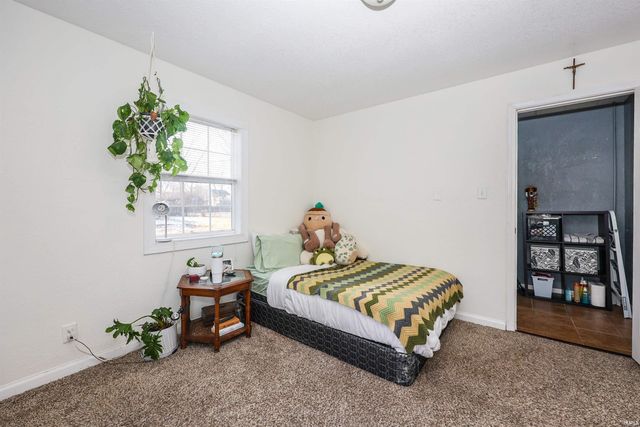 3914 Maple Grove Avenue, Fort Wayne, IN 46806