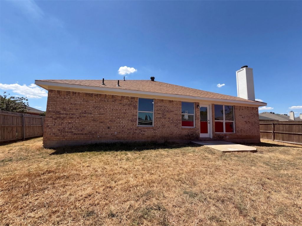 8025 Blue Duck Trail, Arlington, TX 76002 — photo 5