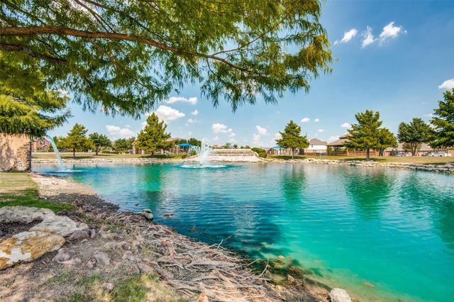 213 Anvil Drive, Fort Worth, TX 76052