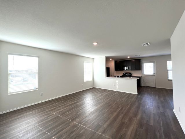 213 Anvil Drive, Fort Worth, TX 76052