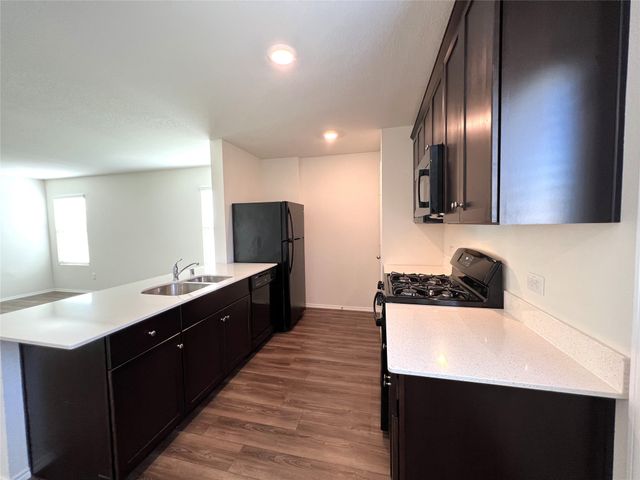 213 Anvil Drive, Fort Worth, TX 76052