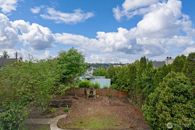 1543 31st Avenue S, Seattle, WA 98144