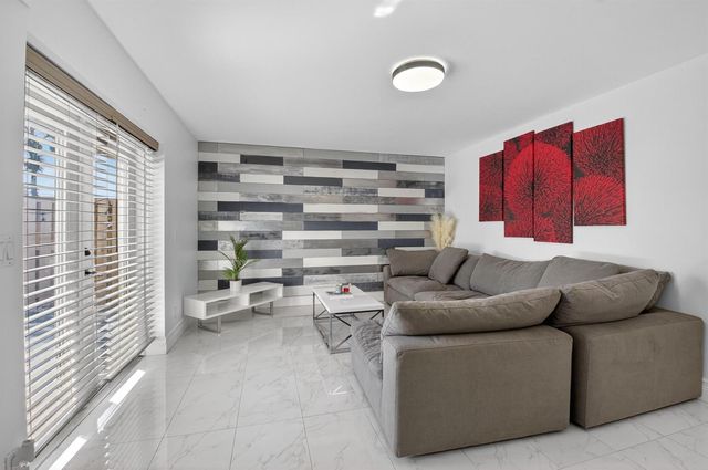 4310 Village Drive D, Delray Beach, FL 33445