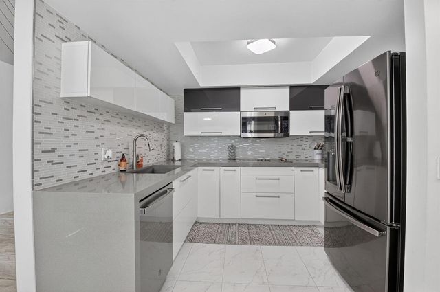 4310 Village Drive D, Delray Beach, FL 33445