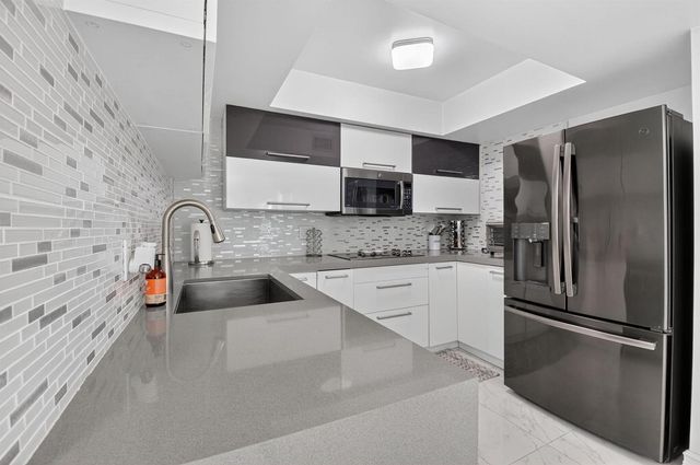 4310 Village Drive D, Delray Beach, FL 33445