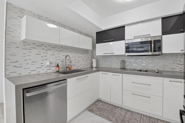 4310 Village Drive D, Delray Beach, FL 33445