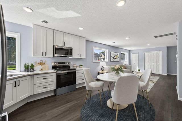 725 Wilson Avenue, Saint Paul, MN 55106