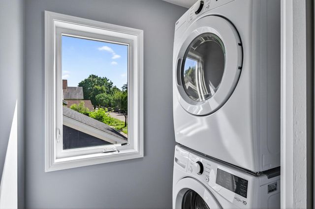 725 Wilson Avenue, Saint Paul, MN 55106