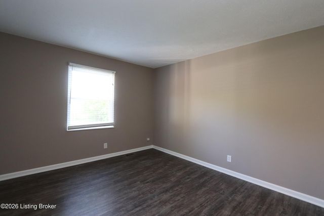 6810 Village Green Blvd, Pewee Valley, KY 40056