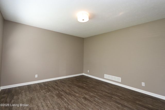 6810 Village Green Blvd, Pewee Valley, KY 40056