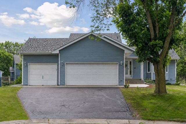 9203 Xenium Lane N, Maple Grove, MN 55369
