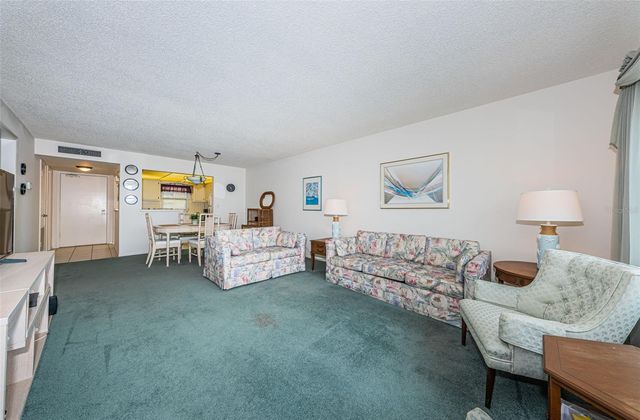 4525 COVE CIRCLE 604, St Petersburg, FL 33708