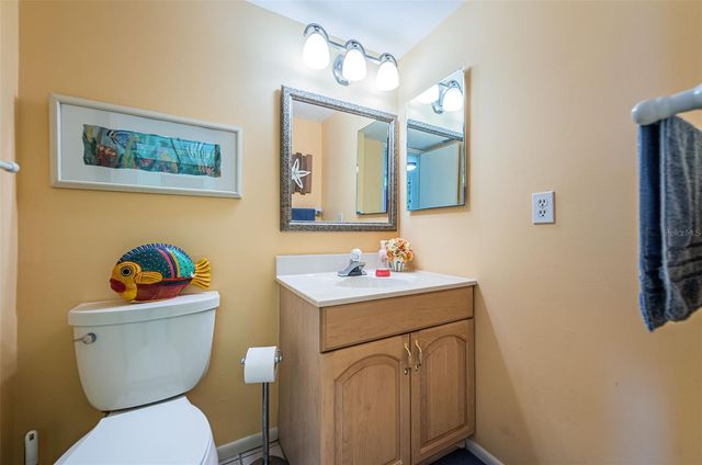 4525 COVE CIRCLE 604, St Petersburg, FL 33708