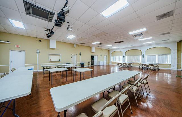 4525 COVE CIRCLE 604, St Petersburg, FL 33708