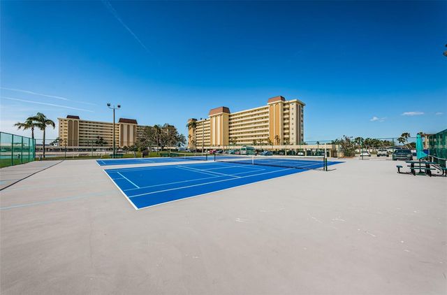 4525 COVE CIRCLE 604, St Petersburg, FL 33708