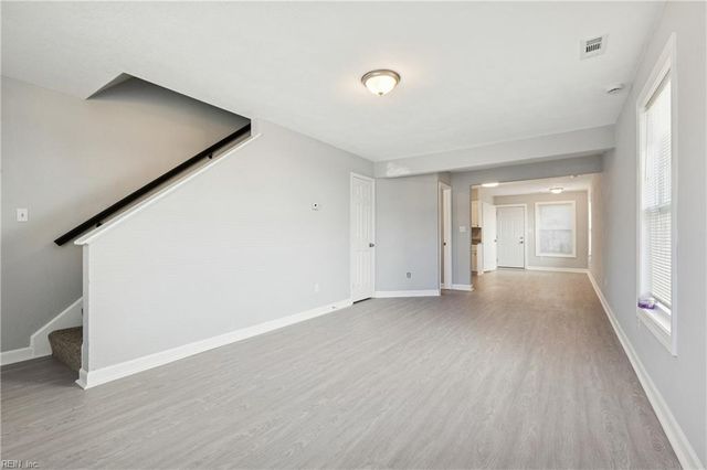 315 Roselynn LN, Virginia Beach, VA 23454