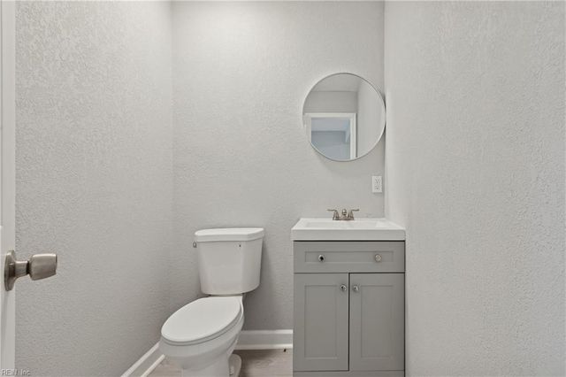 315 Roselynn LN, Virginia Beach, VA 23454