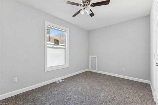 315 Roselynn LN, Virginia Beach, VA 23454