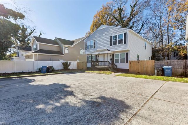 315 Roselynn LN, Virginia Beach, VA 23454